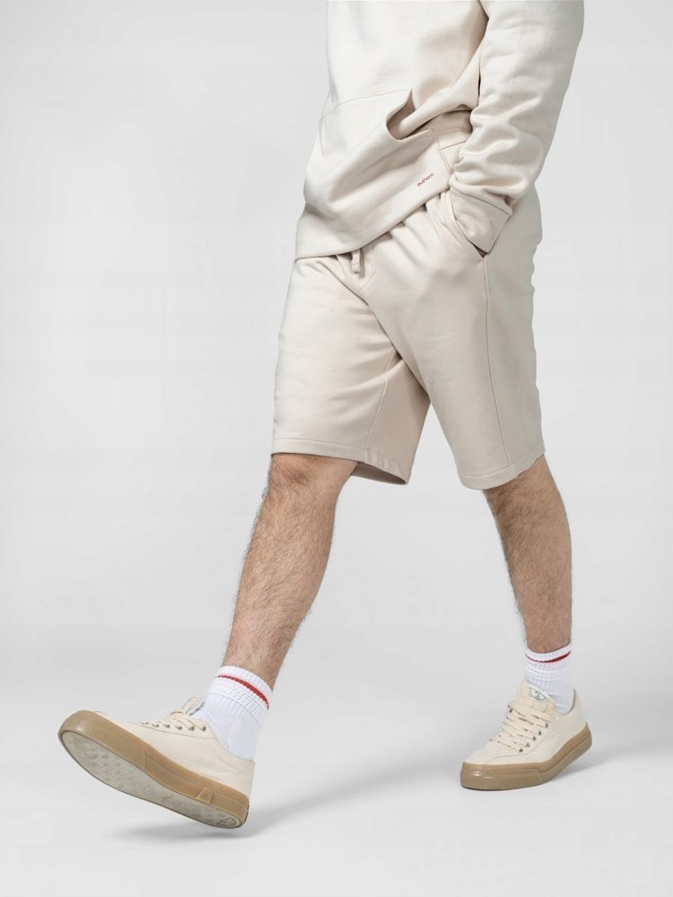 Outhorn Spodenki męskie Outhorn M132 złamana biel OTHSS23TSHOM132 11S 2XL