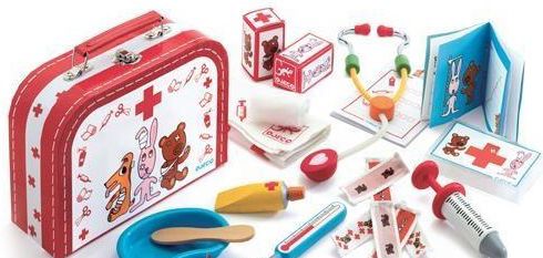 Djeco Zestaw mały lekarz (144539)