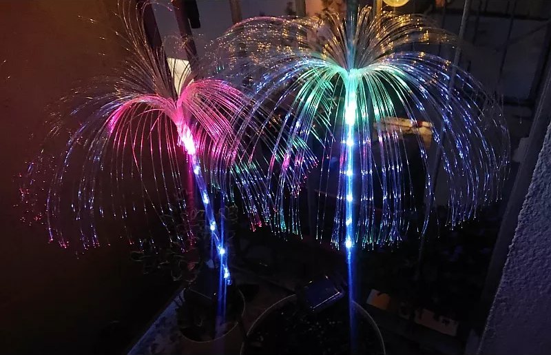 2 x Solarna palma fontanna kolorowego światła 2 x Meduza solarna fontanna kolorowego światła lampa ogrodowa wbijana