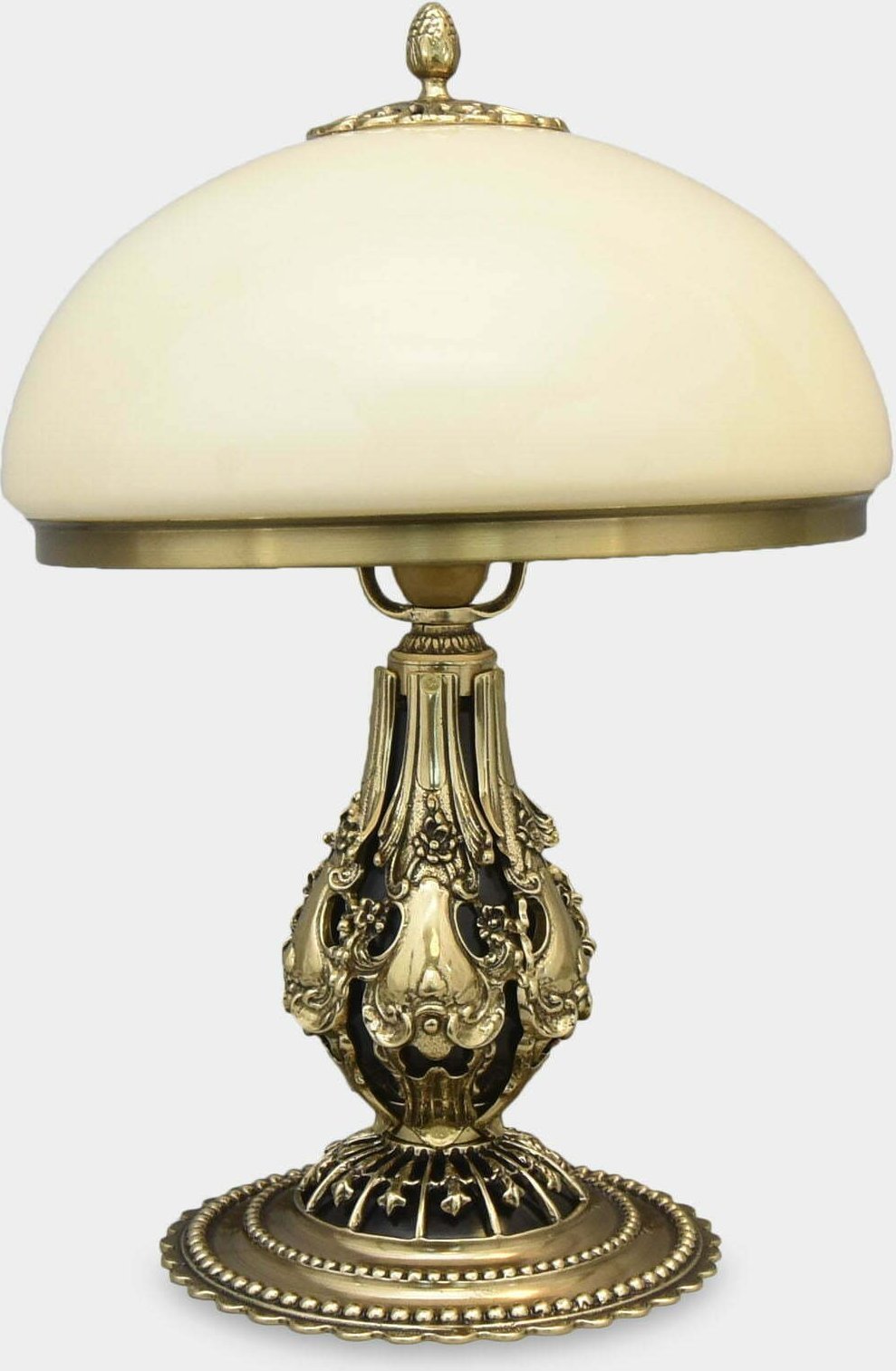 Lampa stołowa rzezbyzbrazu Lampa w Stylu Art Deco Mosiężna Złota Bogato Zdobiona Kremowy Klosz
