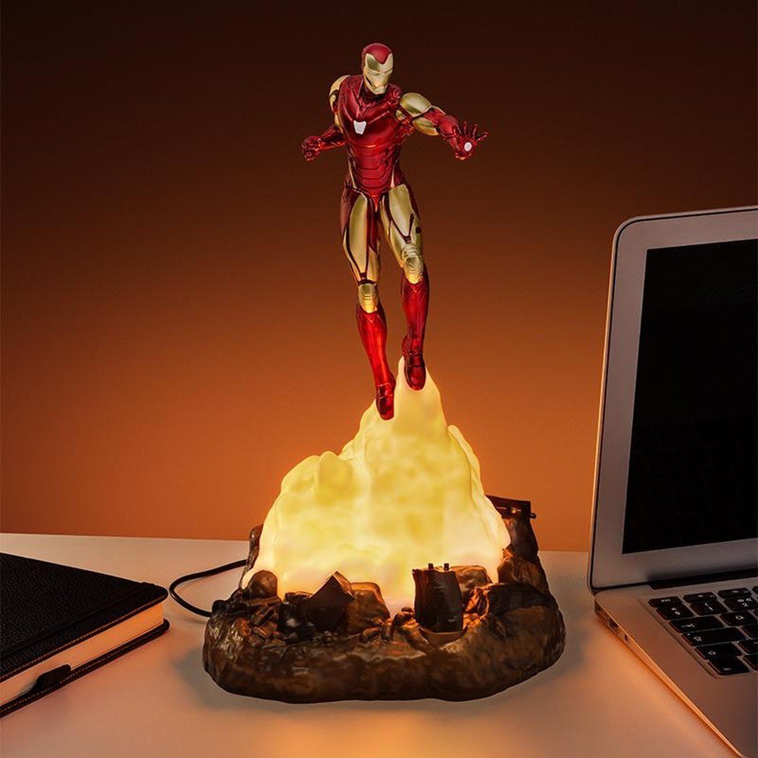 Paladone PALADONE Lampka Marvel Iron-Man Diorama (wysokość: 31,5 cm)