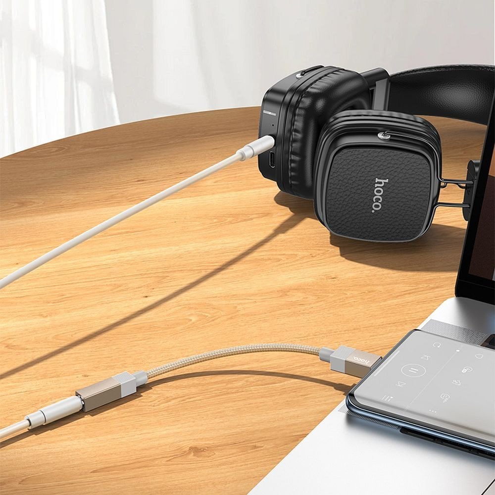 Adapter AUX USB C (męski) do Jack 3,5 mm (żeński) Hoco UPA32C złoty