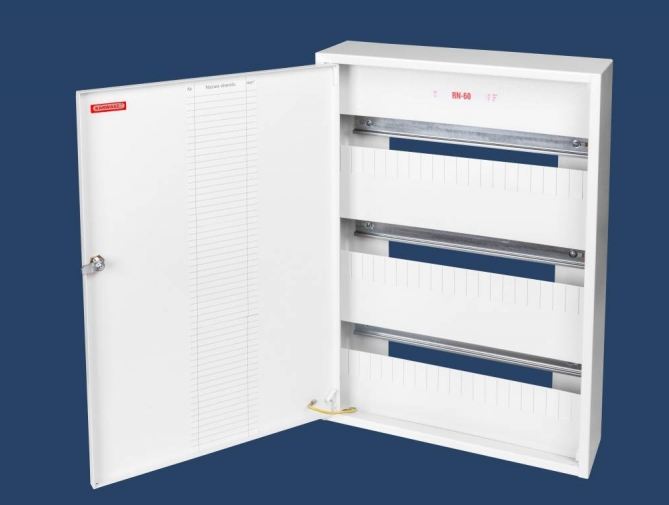 Karwasz Rozdzielnica bezpiecznikowa n/t z zamkiem biała RN-60 bis Z