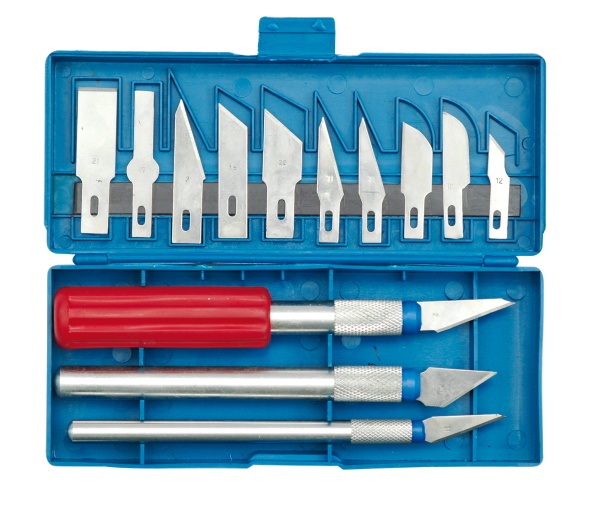 Vorel Nożyki do prac precyzyjnych z wymiennymi ostrzami w kasecie 16szt. 76305