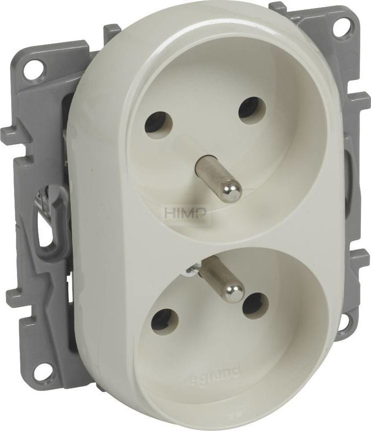 Legrand Niloe - Gniazdo 2 x 2P Z do ramek wielokrotnych - bez przesłon, zaciski śrubowe - Kremowe 764662