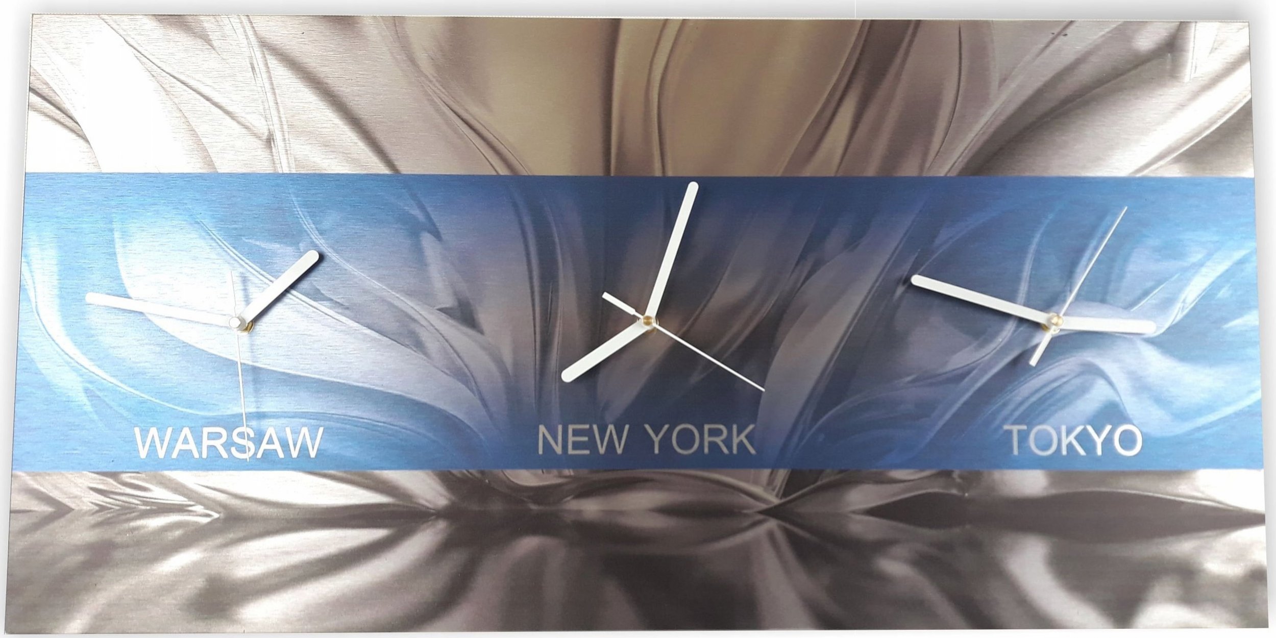 naSciane Zegar 3 strefy czasowe pomysł na prezent do salonu