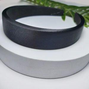 Yeye Satynowa opaska do włosów gładka Yeye Czarny