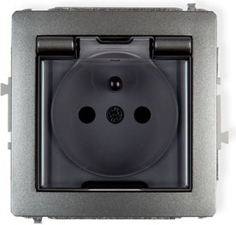 Karlik DECO gniazdko podtynkowe bryzgoszczelne 2P+Z srebrny metalik (7DGPB-1zd)