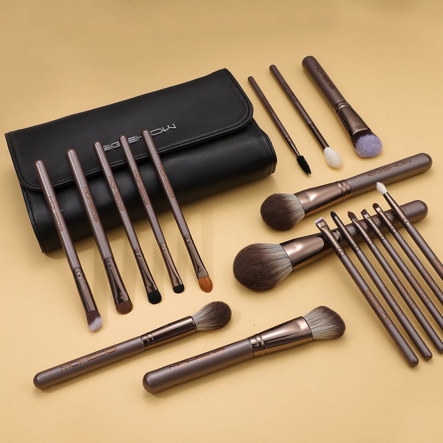 Eigshow Beauty Magician Series komplet 18 pędzli Lucky Coffee