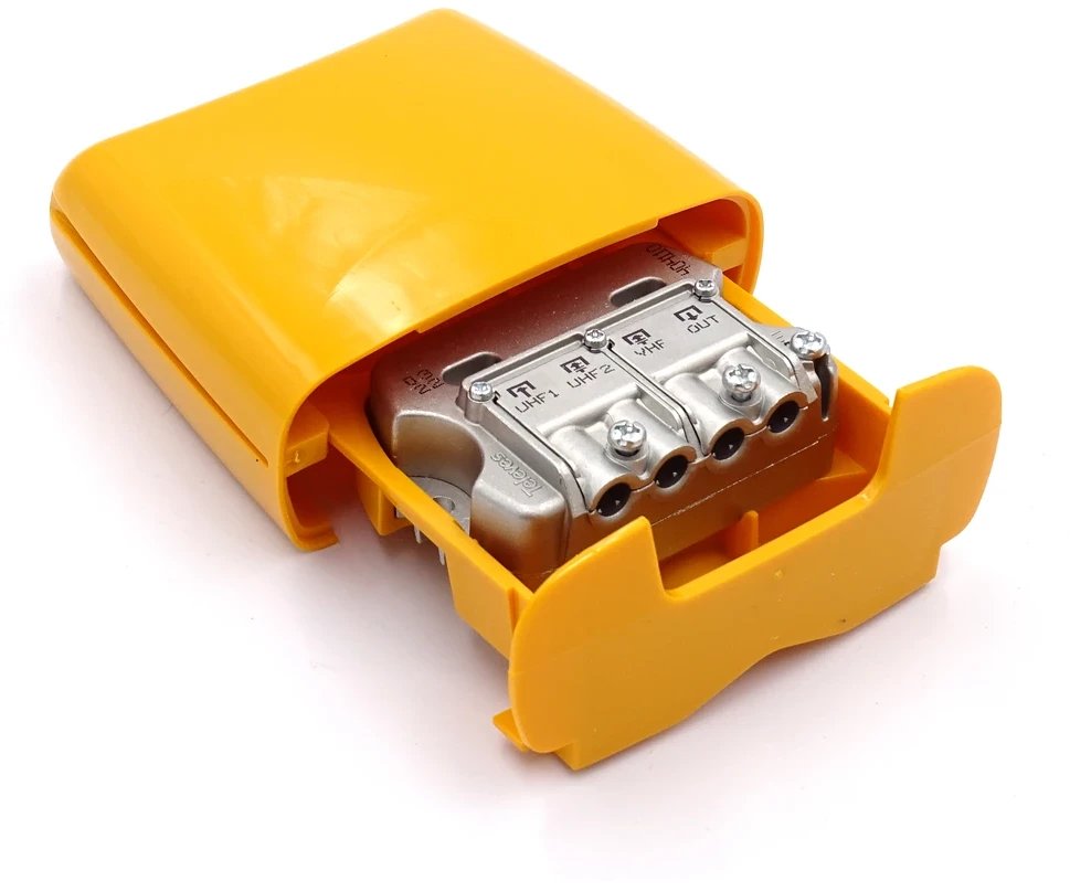 Zwrotnica antenowa Televes VHF/UHF/UHF + DC, ref. 404110