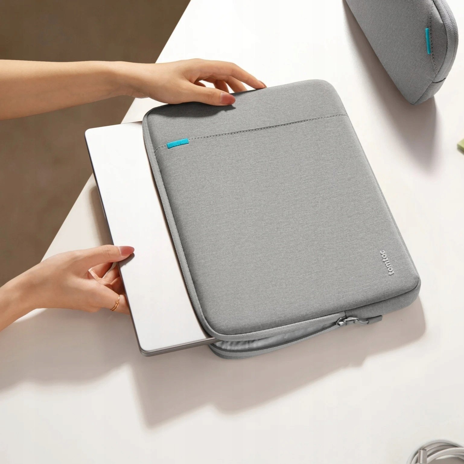 Etui Tomtoc Defender A13 14" etui na laptopa i torba na akcesoria, szary