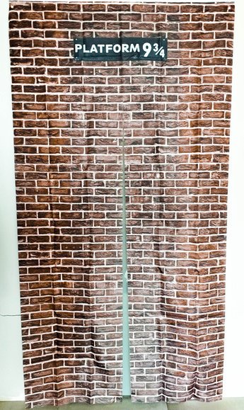 PRC PERON 9 i 3/4 śCIANA Z CEGIEŁ HARRY POTTER KING`S CROSS LONDYN HOGWART Uniwersalny