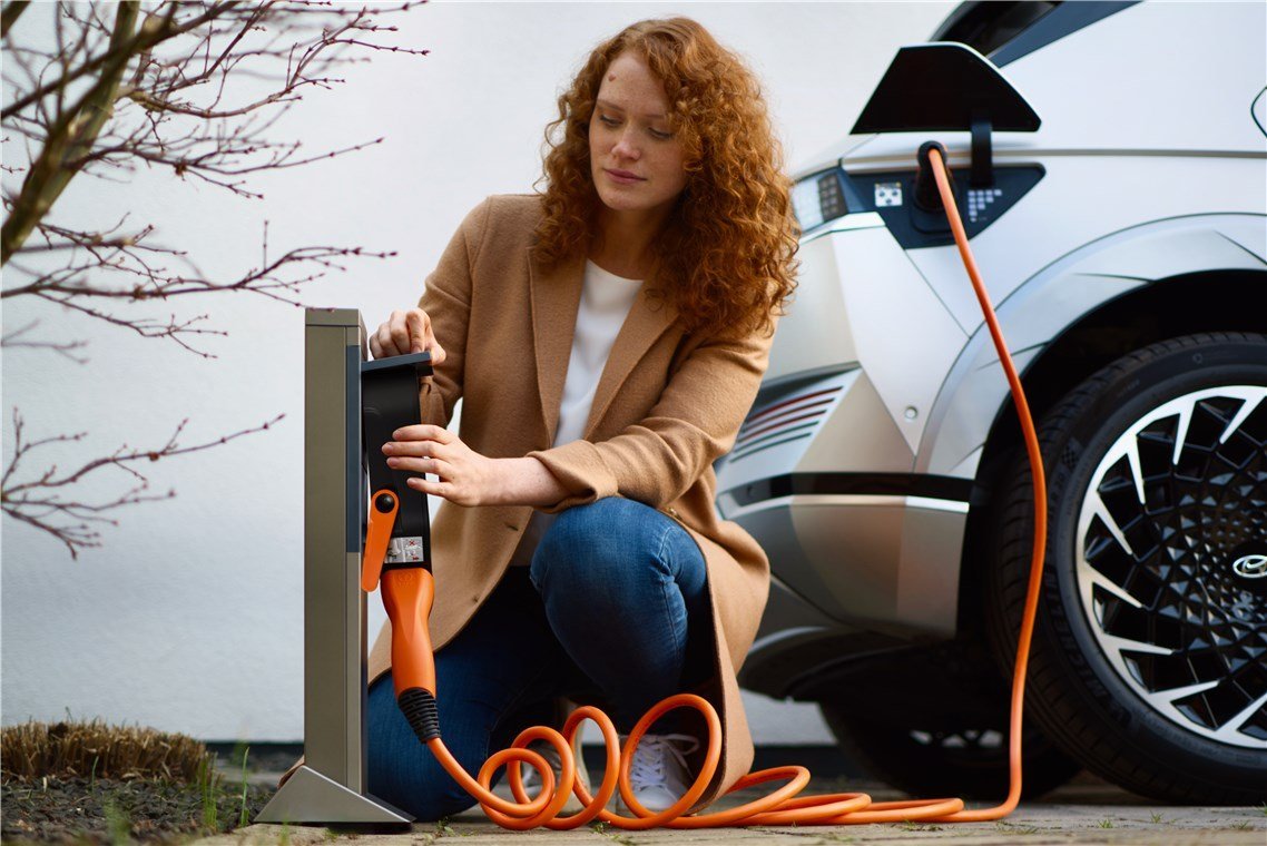 Samozwijający się kabel do ładowania Typu 2, do 22 kW, 3 m, pomarańczowy - Długość kabla 3 m