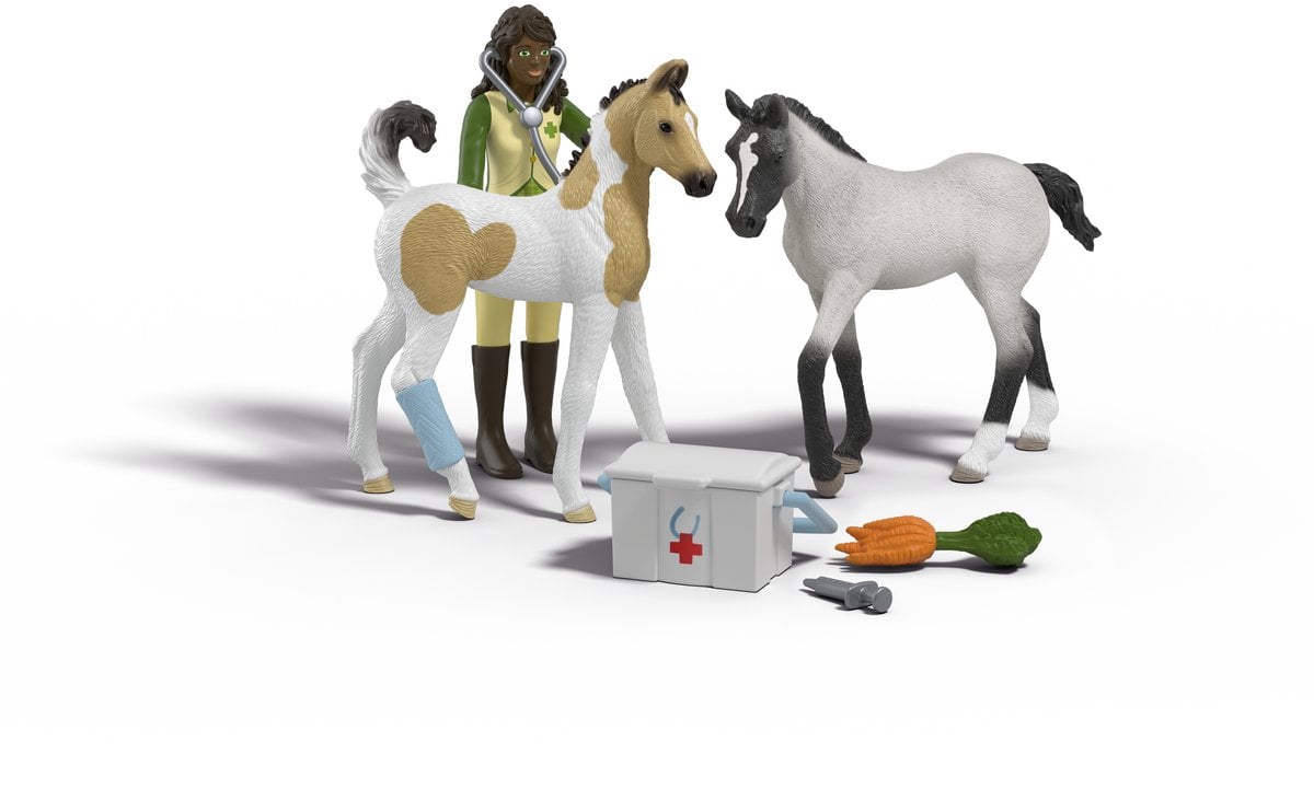 Schleich Sarahs First Aid Kit