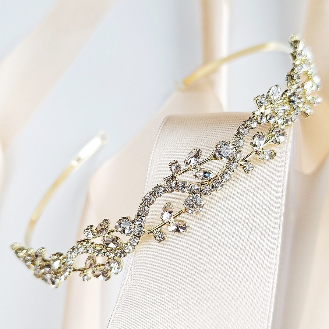 KOKONET Opaska na głowę złota z listkami ŚLUBNA cyrkonie kwiaty ELEGANCKA błysk