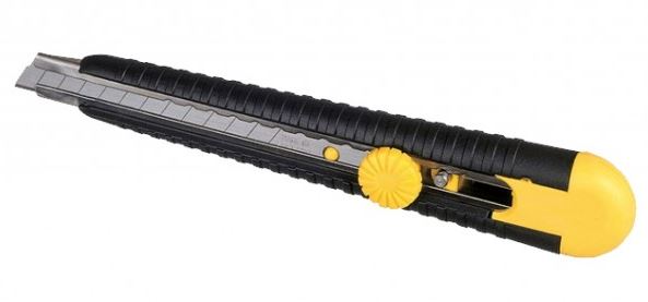 Stanley Nóż z łamanym ostrzem 9mm DYNAGRIP - 0-10-409