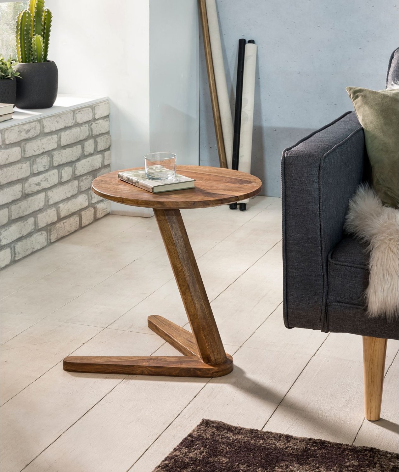 Šoninis staliukas Boha