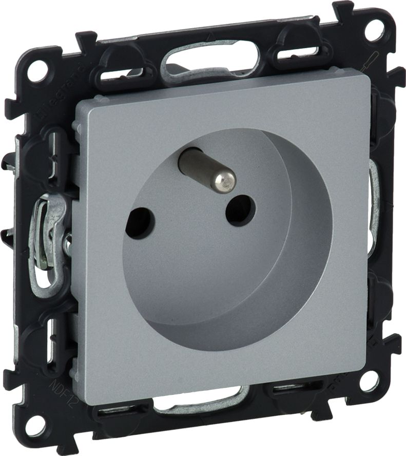 Legrand Gniazdo Valena Life pojedyncze z przesłonami aluminium (753380)