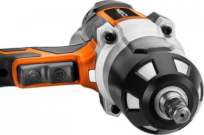 Klucz udarowy Neo 04-720 1020 W 1/2"