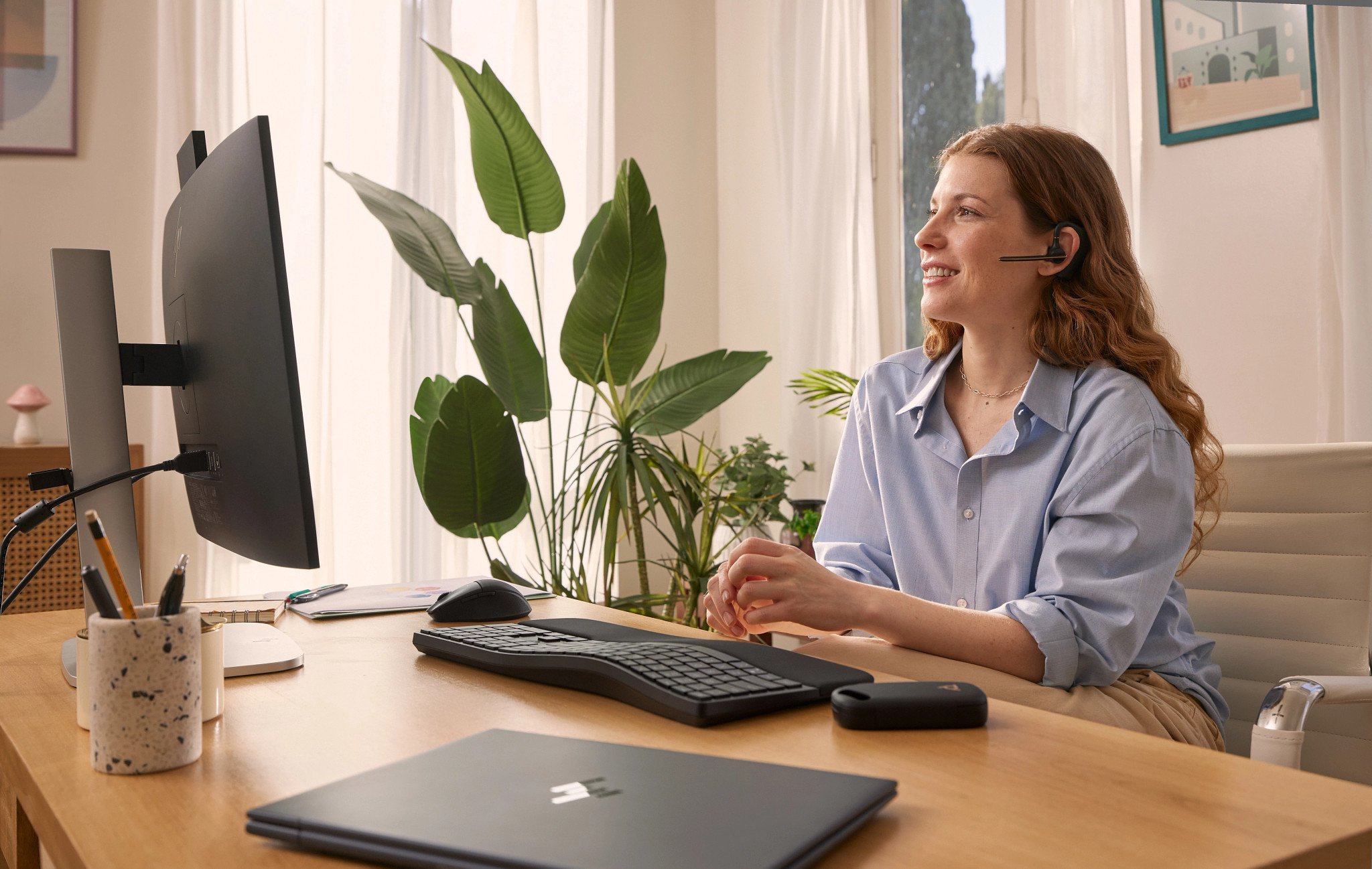 POLY VOYAGER OFFICE BASE-M FOR