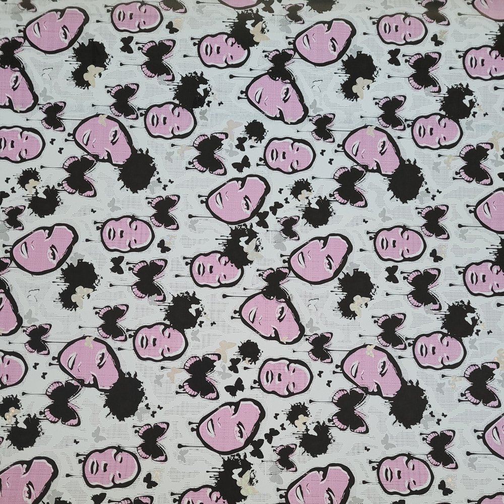 Papier świecący do prezentów twarz 57cmx20m 20m238