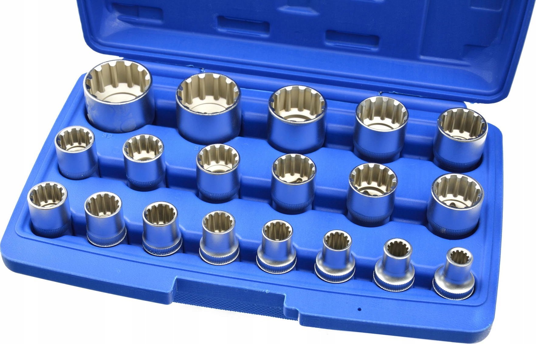 Zestaw narzędzi Geko Zestaw 19szt.nasadek dwunastokątnych 8-32mm(walizka)(10)