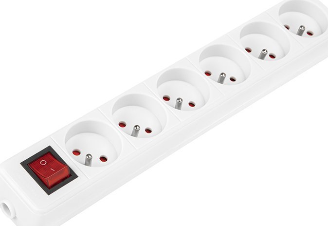 Blow 98-123# Gniazdo gn-670ws pr 6-gniazd z wyłącznikiem i uziemieniem