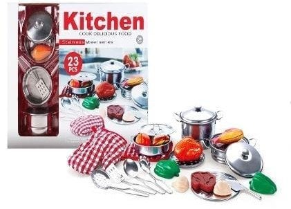 Zestaw metalowych garnków z akces.177088