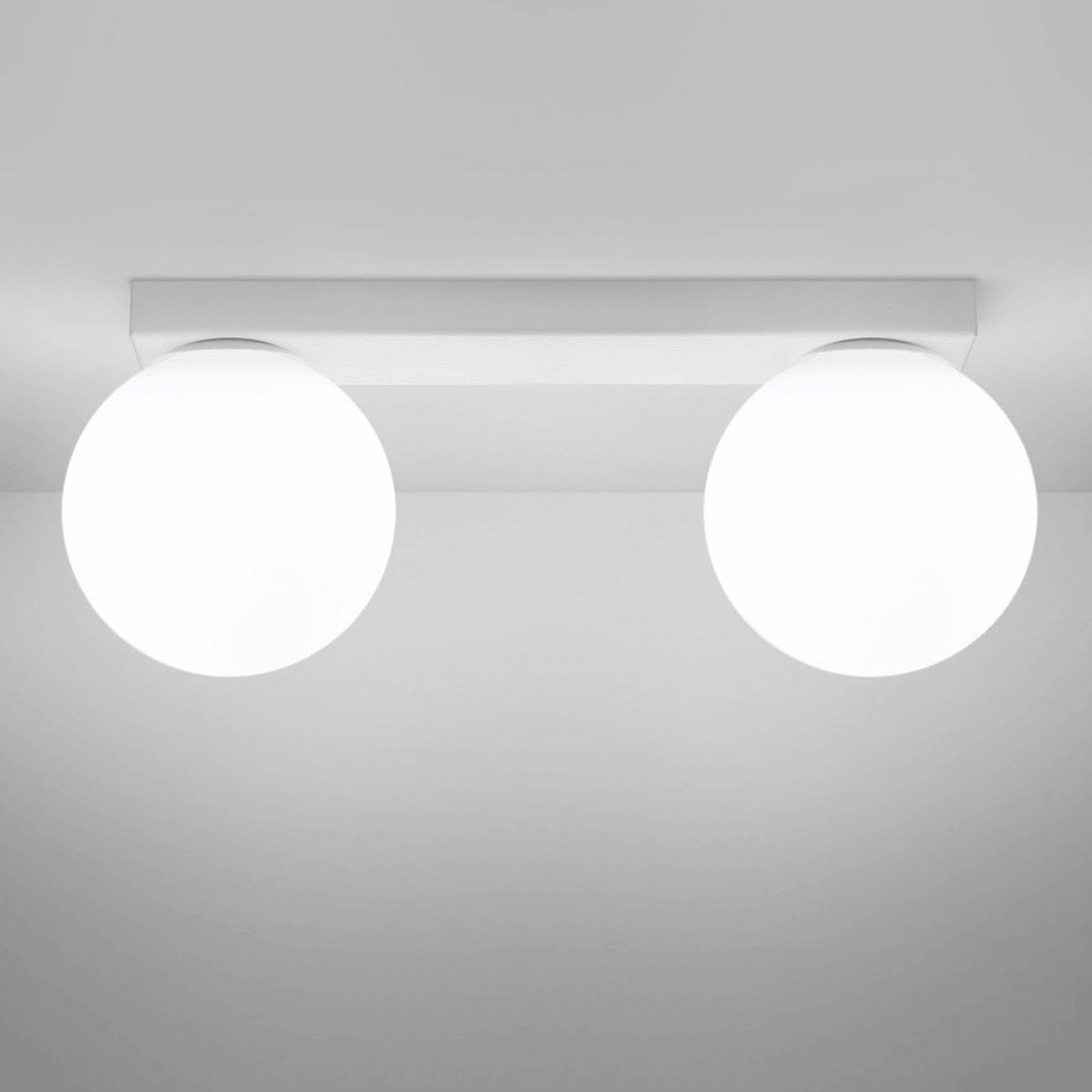 Lampa sufitowa Sollux Przysufitowa lampa listwa Yoli SL.1147 Sollux do kuchni kule biała