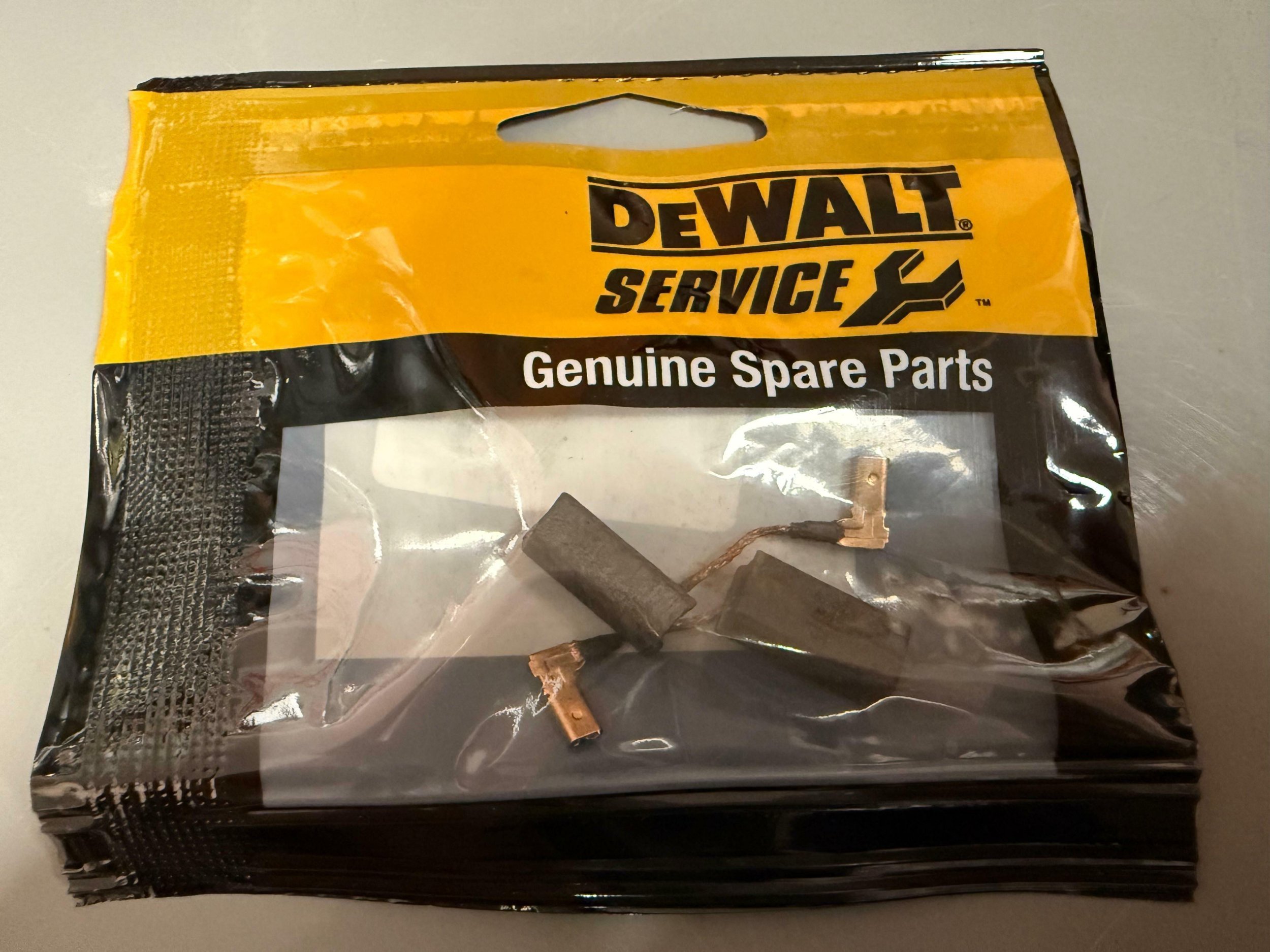 CZ.DEWALT SZCZOTKI KPL DWE4051 4157