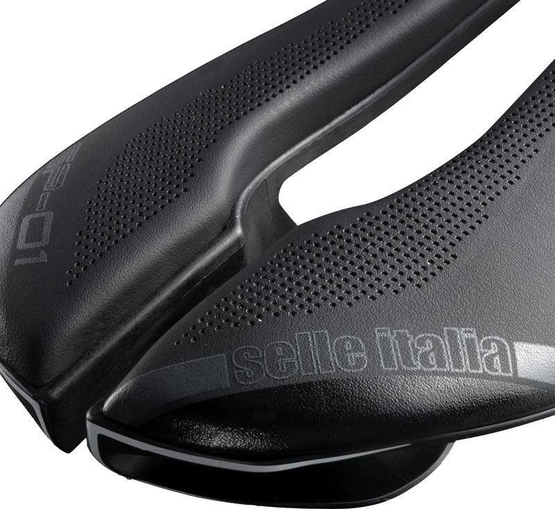 Selle Italia Siodło SELLE ITALIA SP-01 BOOST KIT CARBONIO SUPERFLOW S (id match - S3) carbon/keramic 7x9, fibra-tek, 163g czarne (NEW)