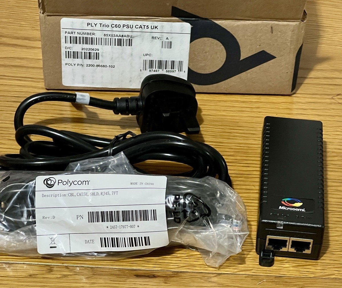 Poly POLY Zasilacz Trio C60 z kablem zasilającym i CAT-5