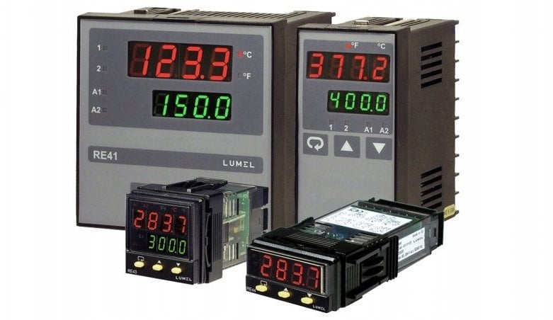 Lumel Programowany regulator 96x96 4: zasilanie 90-264V AC 1: wejście uniwersalne RE41