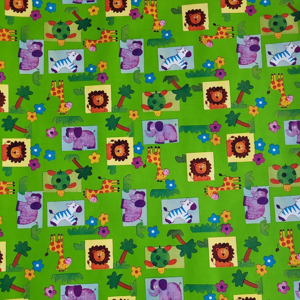 Papier zielony misie do pakowania 57cmx2m 2m233