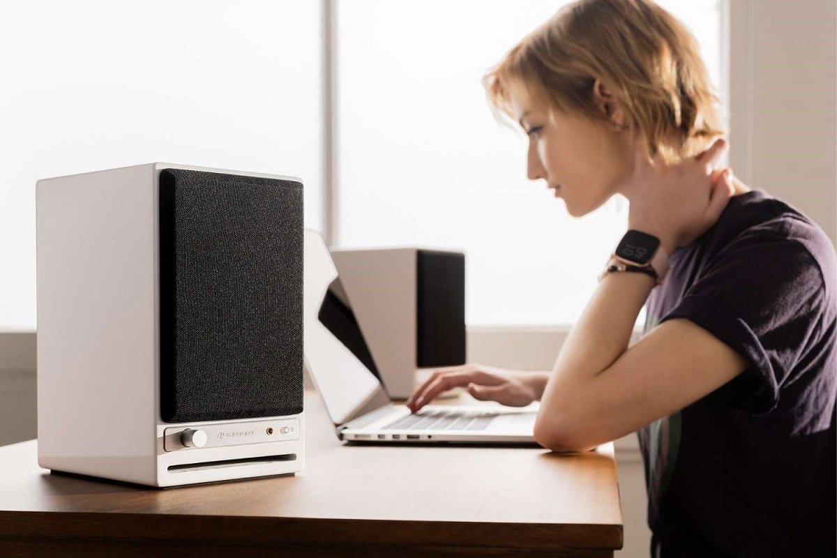 Kolumna AudioEngine HD4 BT Satin Black -Głośniki Aktywne Bluetooth APTX-HD