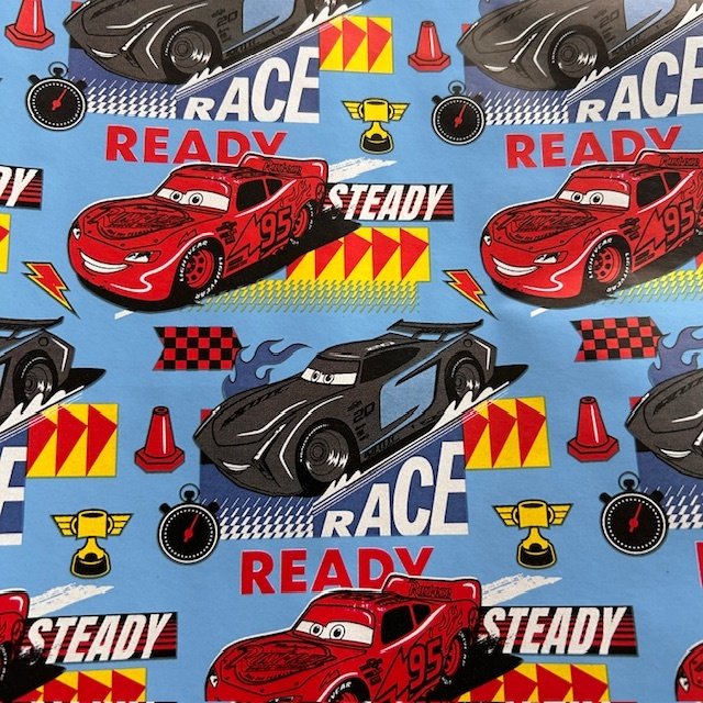 Papier świąteczny do pakowania Zygzak McQueen Disney 70cmx2m 305m70