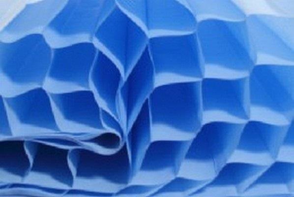 Bibuła przestrzenna jasnoniebieska 23x33cm EDUKAMP