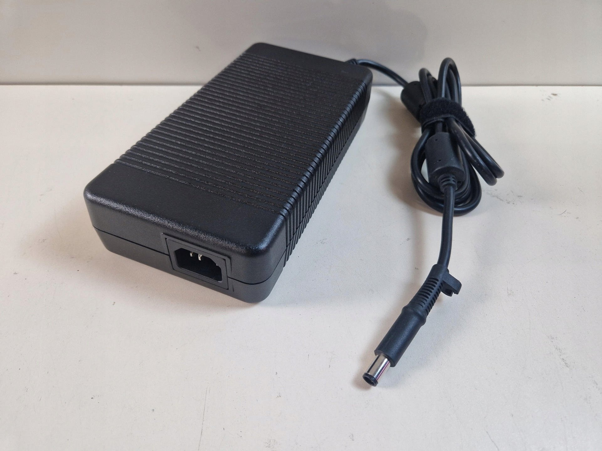 Ładowarka HP Smart 230W AC Adapter