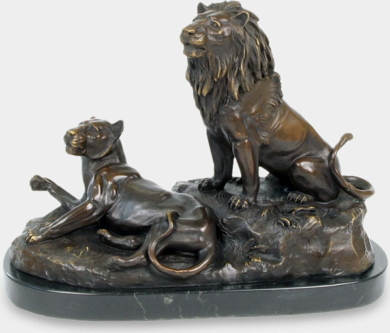 rzezbyzbrazu Lew i Lwica Rzeźba z Brązu