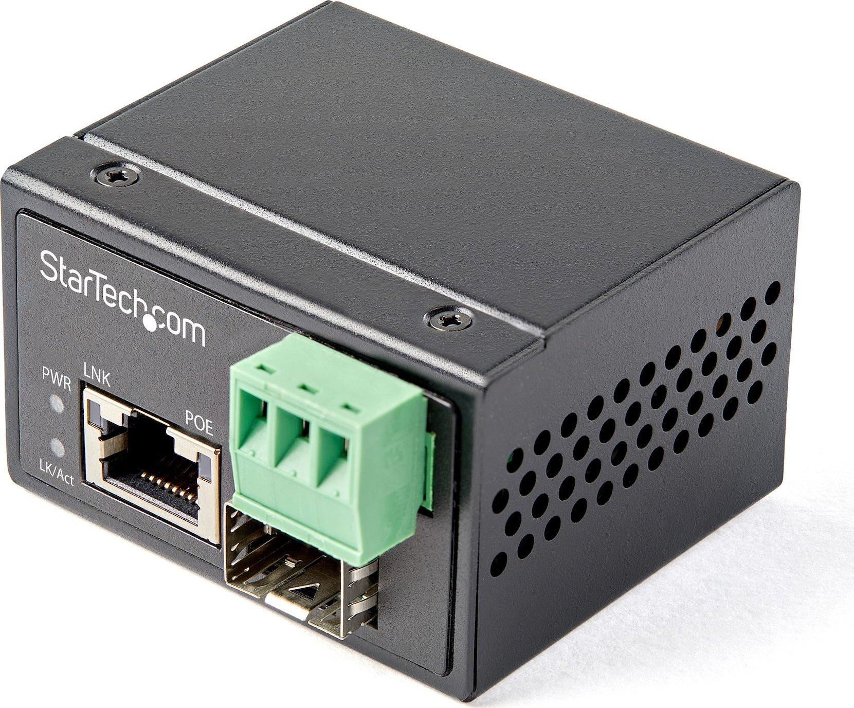StarTech 30W POE+ FIBER TO ETHERNET