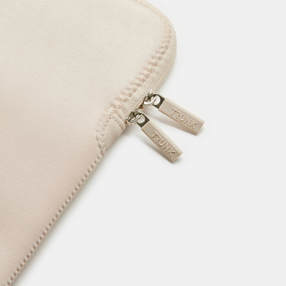 Trunk 15" MacBook Air Sleeve - neoprenowe etui ochronne do MacBook 15" (moonlight)