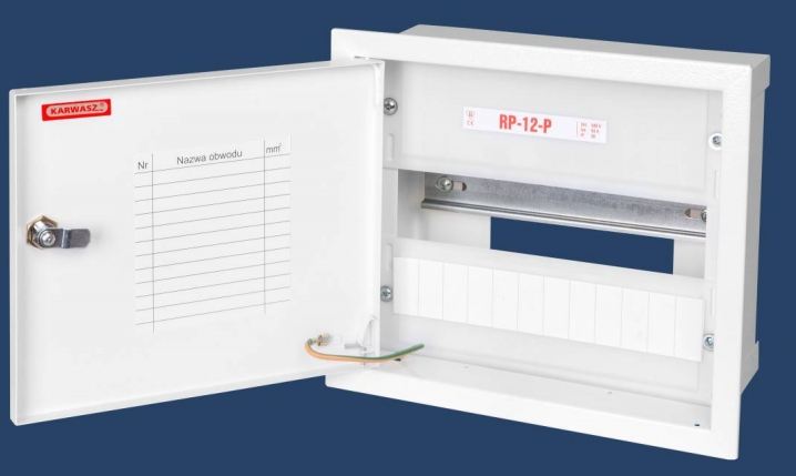 Karwasz Rozdzielnica p/t plombowana IP30 biała RP-12-P