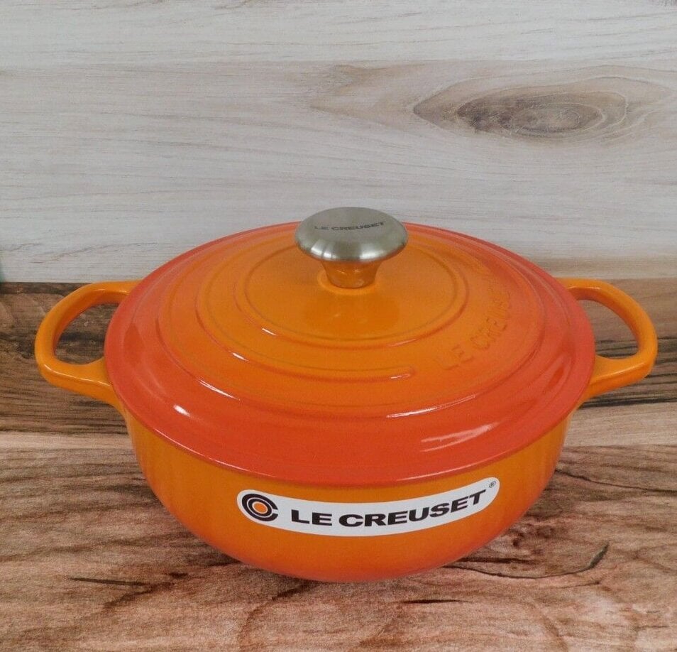 Le Creuset Cuguna katls apals O24cm / 3 4L oranzs 0024147320654