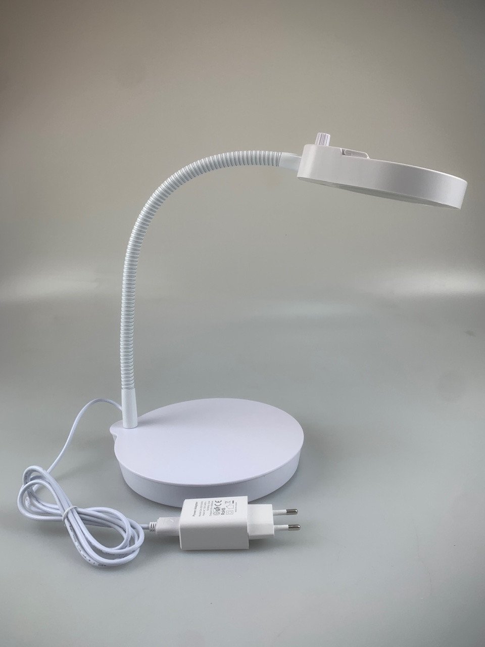 Lampka biurkowa Domoletti biała