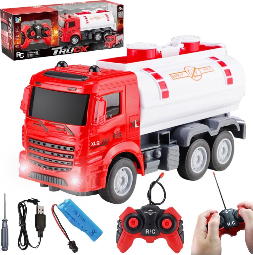 CIĘŻARÓWKA ZDALNIE STEROWANA PILOTEM Z ZBIORNIKIEM NA WODĘ EFEKTY ŚWIETLNE