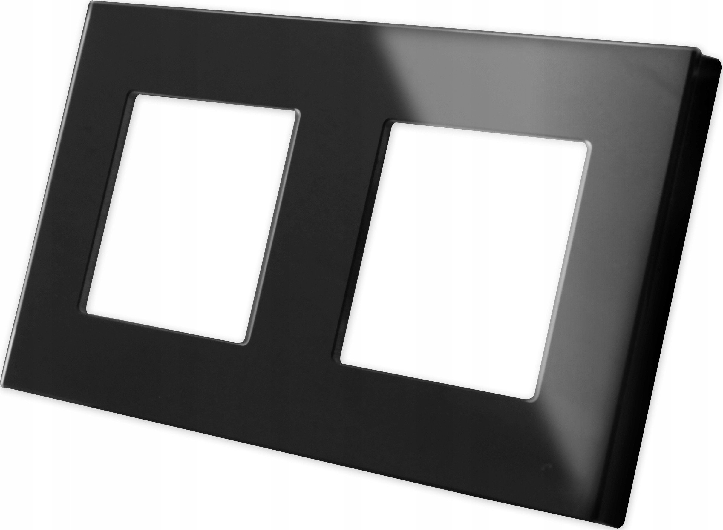 Masterled Ramka do gniazdek typ-F podwójna biała lub czarna Ramka do gniazdek typ-F podwójna biała lub czarna