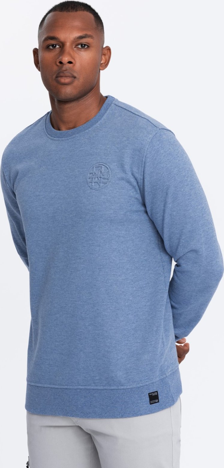 Ombre Melanżowa bluza dresowa męska z wyszywanym logotypem indygo V4 OM-SSNZ-0163 L