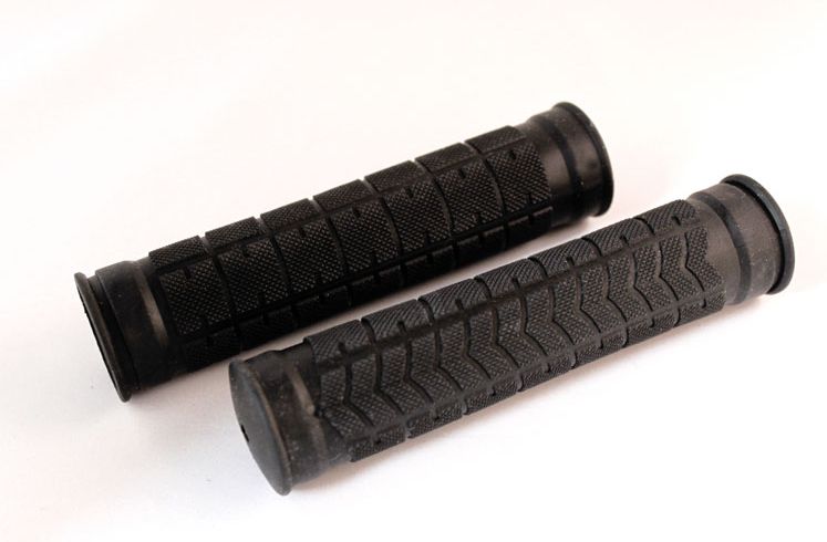 Clarks Chwyty kierownicy CLARK'S C76 DC1 czarne