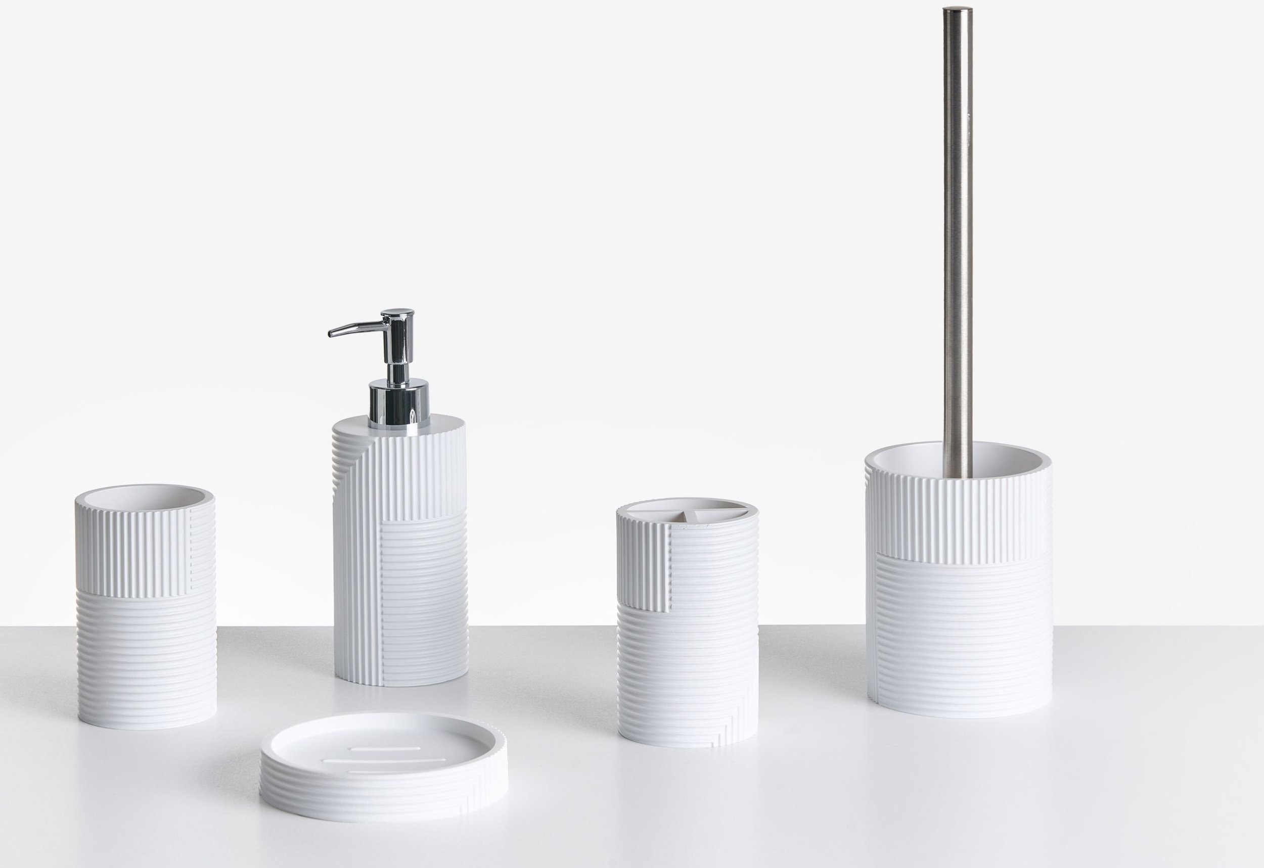 Zestaw akcesoriów łazienkowych 5 elementów SEPAHUA Biały