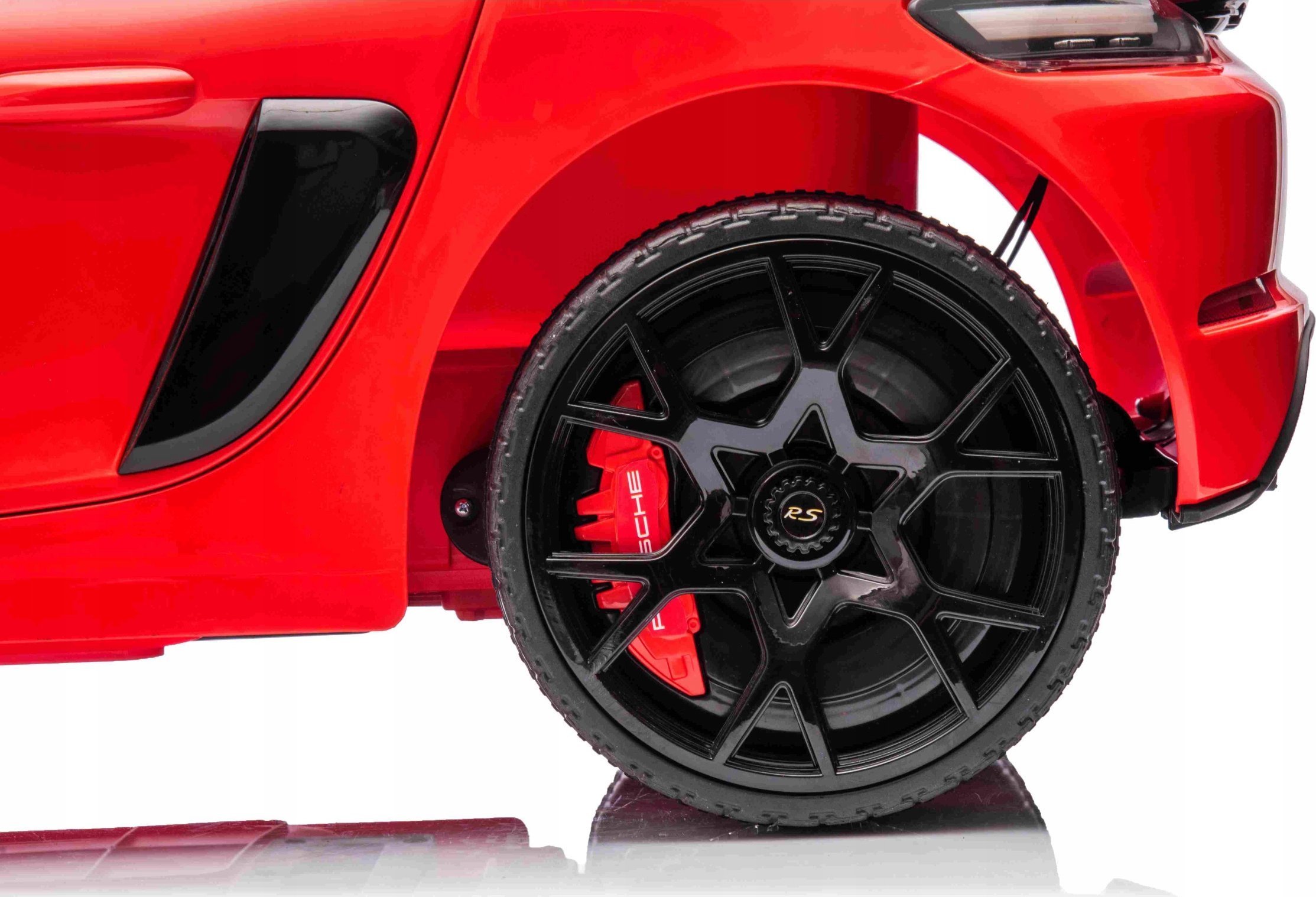 Pojazd Porsche Spyder RS 718 Lakier Czerwony